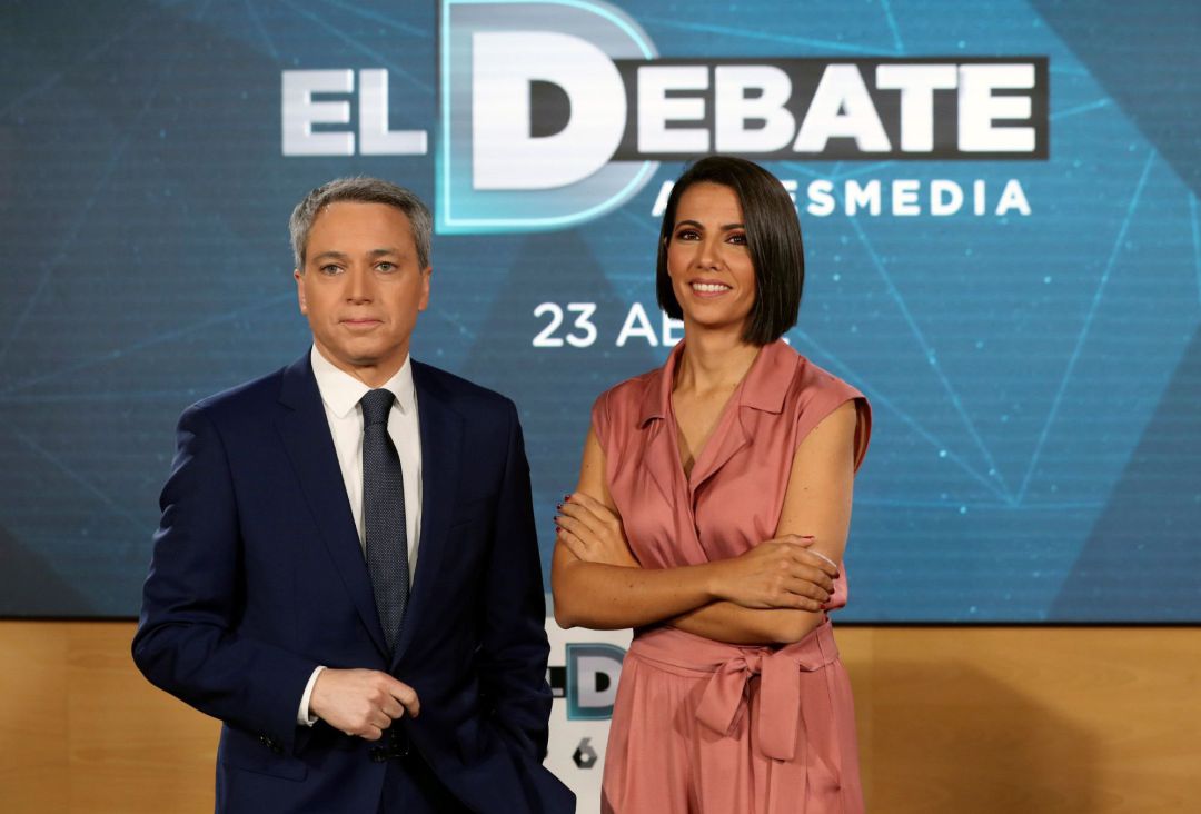Los periodistas Ana Pastor y Vicente Vallés presentan "el debate de Atresmedia" Los periodistas Ana Pastor y Vicente Vallés presentan "el debate de Atresmedia"