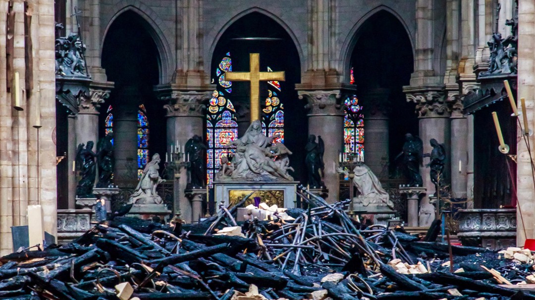 Aplicaciones para reconstruir Notre Dame