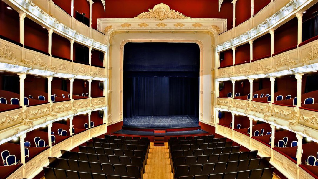 La Compañía de Teatro El Globo vuelve a los escenarios a favor de la AECC Palencia