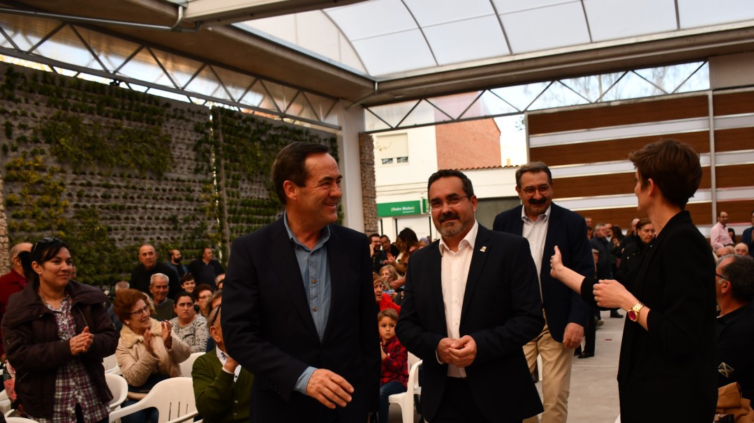José Bono: "Deseo que gane el PSOE para que la solidaridad no se divida por regiones"