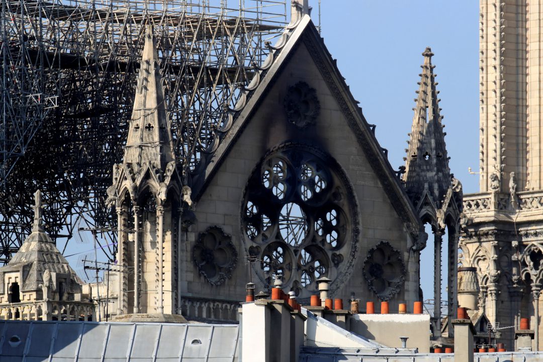 La estructura de la catedral se salvó de la quema La estructura de la catedral se salvó de la quema