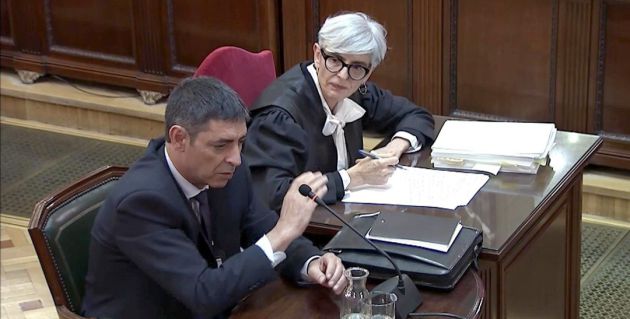 Trapero y su abogada, Olga Tubau, en su testifical Trapero y su abogada, Olga Tubau, en su testifical