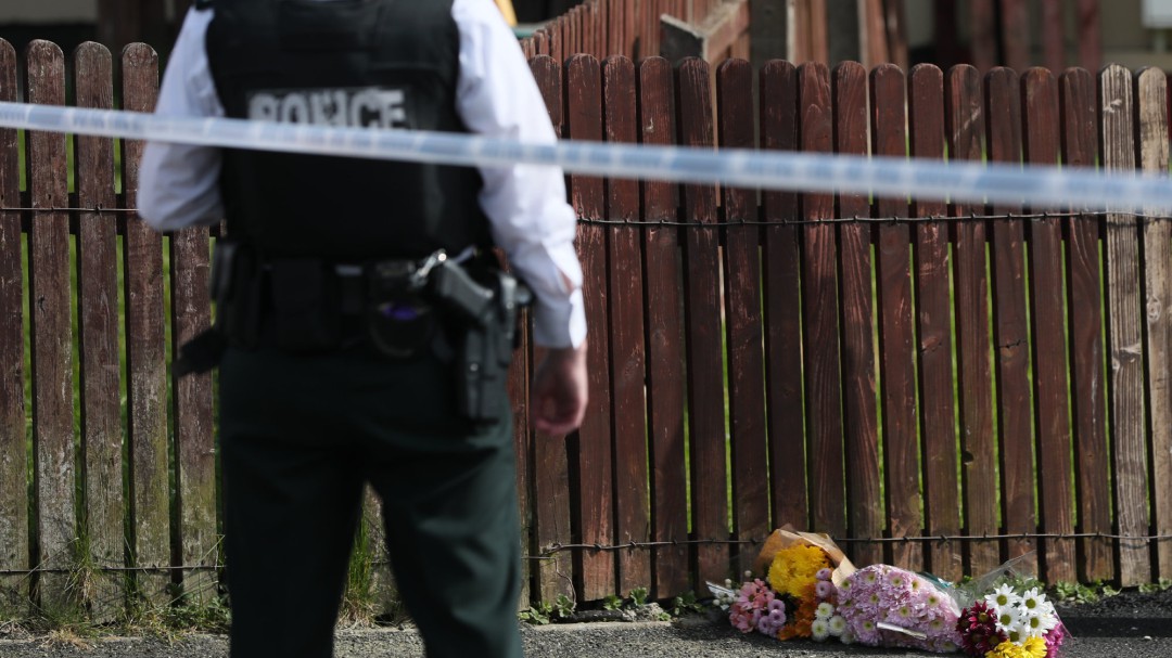Detenidos dos jóvenes en relación al asesinato de una periodista en Irlanda