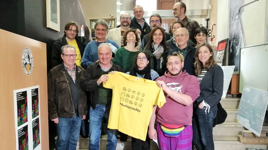 Los "antiautopistas" recogen más de 4.000 firmas al manifiesto contra el trazado Llucmajor-Campos