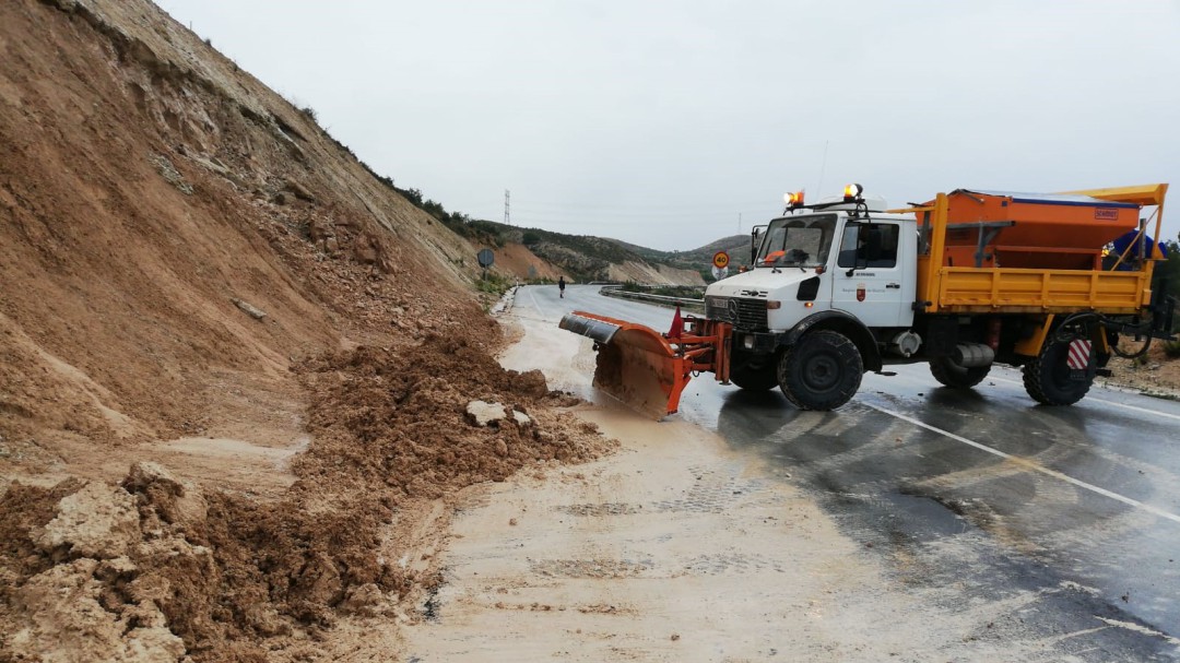 Abierto al tráfico el carril cerrado durante toda la mañana en la Autovía de San Javier