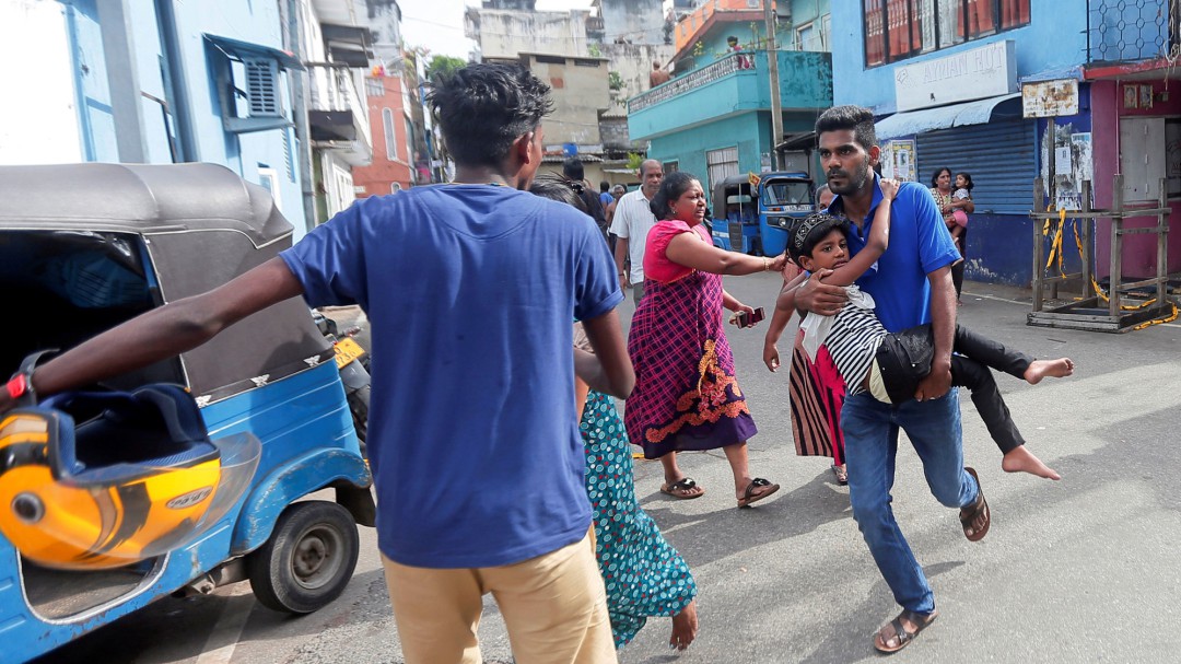 Sri Lanka señala a un grupo terrorista local con vínculos con el yihadismo como autor de los atentados del domingo