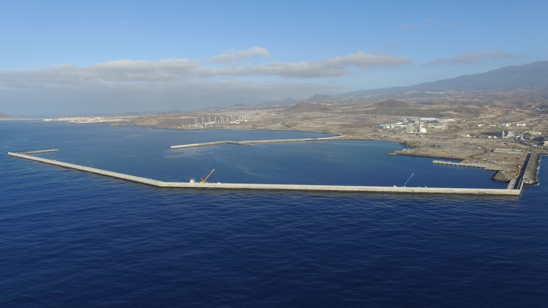 Las "malas condiciones" de Granadilla provocan que cuatro empresas se marchen a Las Palmas