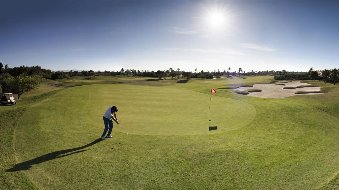 Turismo se reúne en Londres con operadores de golf para asegurar el flujo de jugadores británicos a la Región