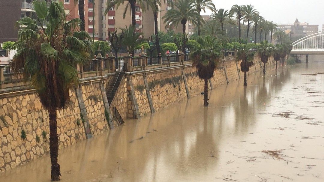 Nunca llueve a gusto de todos, por Pepe Belmonte