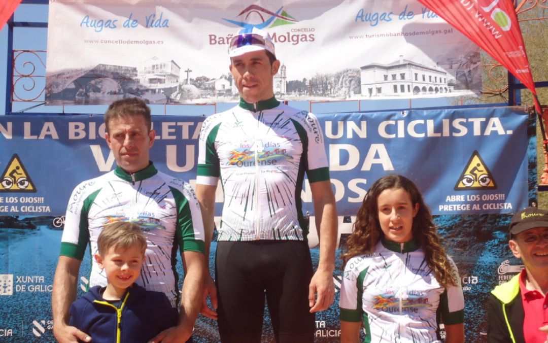 Samuel García, aprovechaba la ventaja de la jornada del jueves, para proclamarse nuevo vencedor de la prueba ciclista los 4 días de Ourense Termal. Samuel García, aprovechaba la ventaja de la jornada del jueves, para proclamarse nuevo vencedor de la prueba ciclista los 4 días de Ourense Termal.
