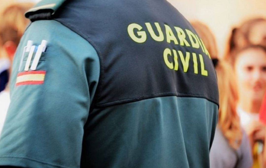 El presunto agresor fue detenido por la Guardia Civil. El presunto agresor fue detenido por la Guardia Civil.