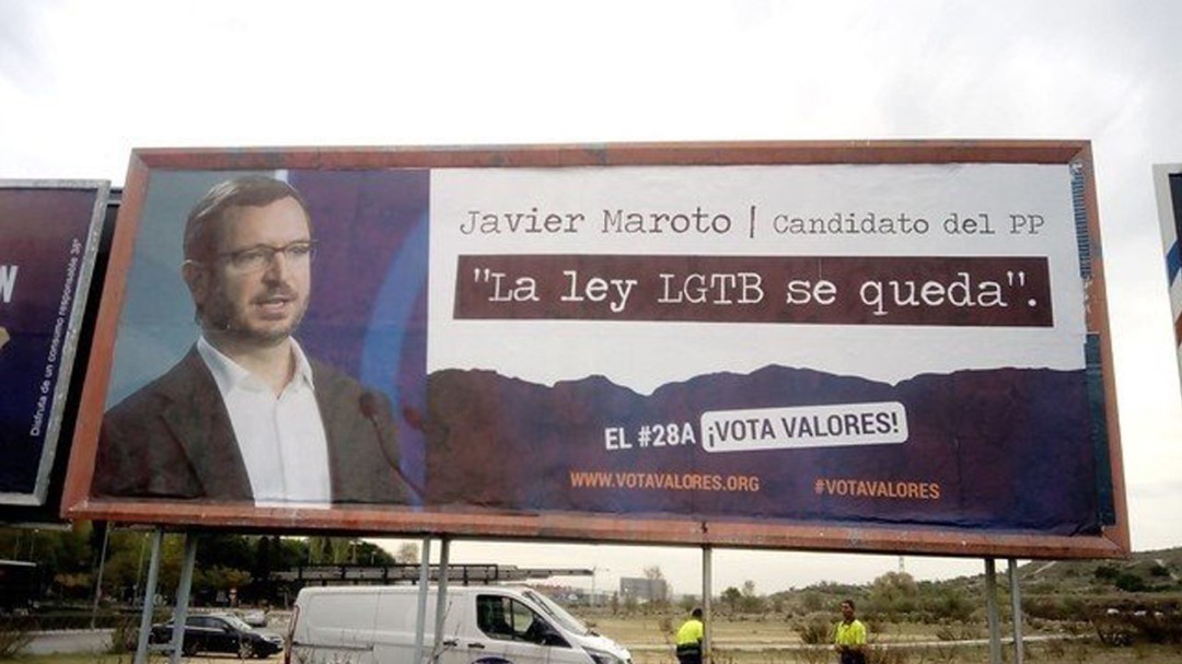 El PP pide a la Junta Electoral la retirada de una valla de Hazte Oír en Fuenlabrada