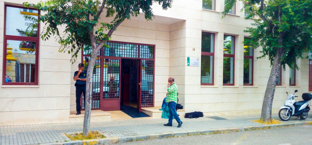 Puertas del Juzgado de Instrucción nº2 de Jaén en el que se está investigando el caso Matinsreg. Puertas del Juzgado de Instrucción nº2 de Jaén en el que se está investigando el caso Matinsreg.