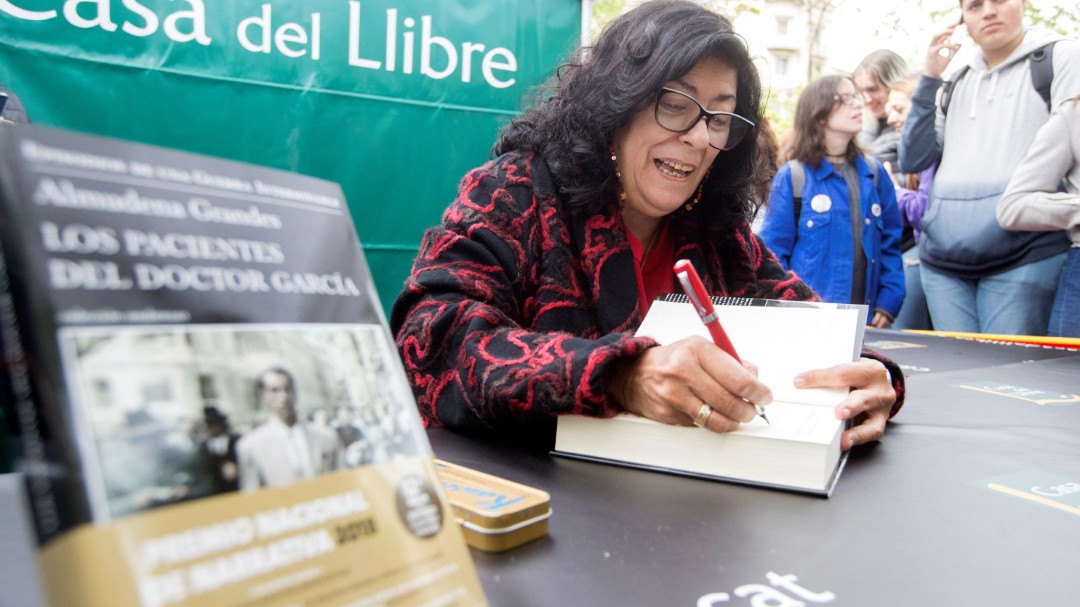 Intelectuales de izquierda piden que se acuda a votar