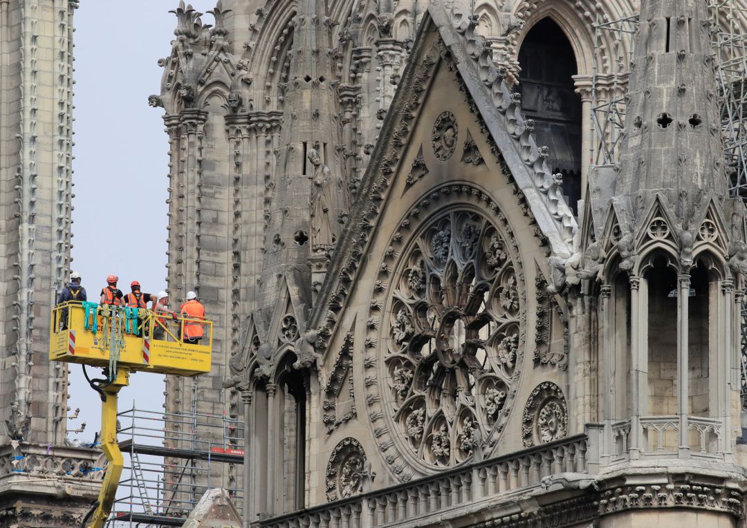 Notre Dame incumplía normas de seguridad, según las primeras investigaciones Notre Dame incumplía normas de seguridad, según las primeras investigaciones
