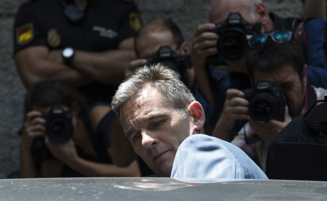 Urdangarin, Rato, Bárcenas y los líderes independentistas, entre los 4.800 presos que han pedido el voto por correo Urdangarin, Rato, Bárcenas y los líderes independentistas, entre los 4.800 presos que han pedido el voto por correo