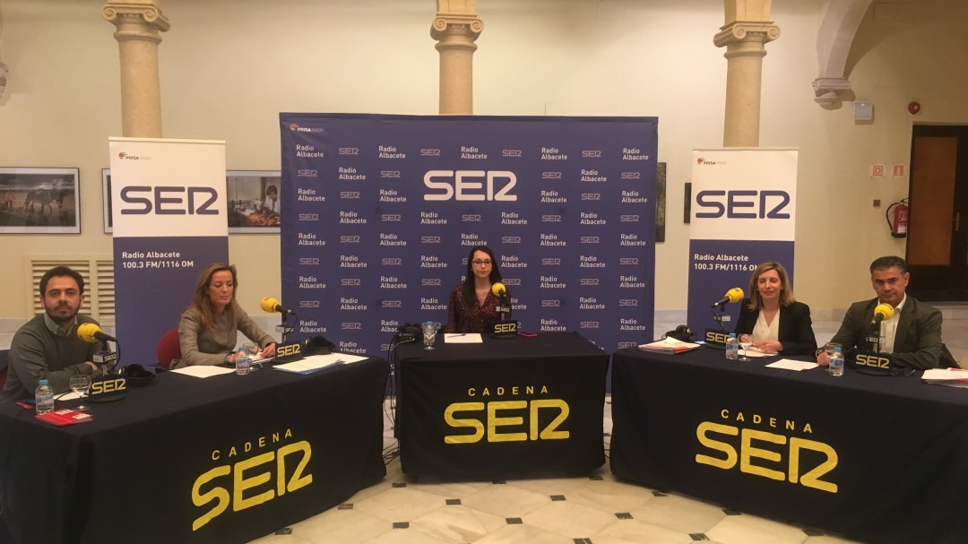 La A-32 enfrenta a los partidos políticos en el debate de Radio Albacete