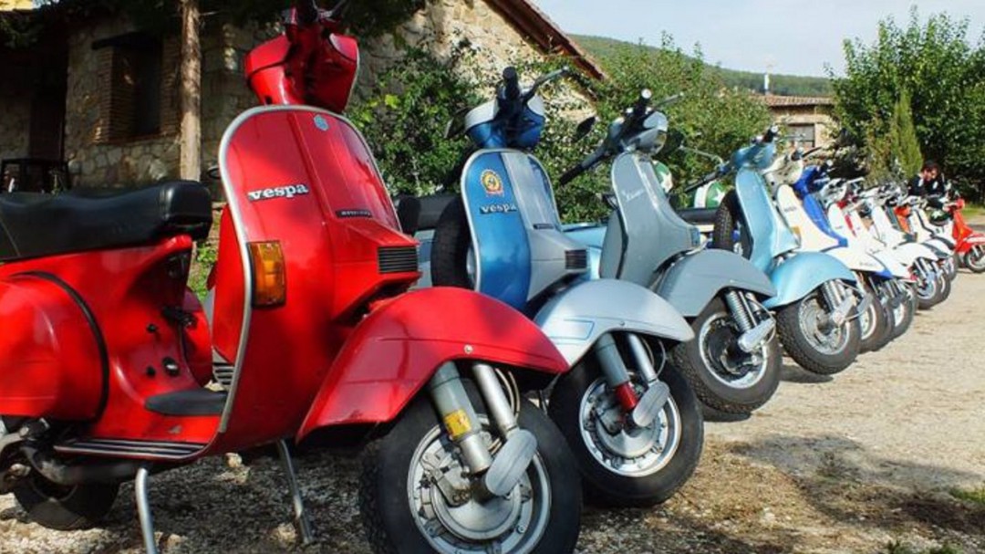 Motril acogerá la 6ª Ruta Vespa Costa Tropical