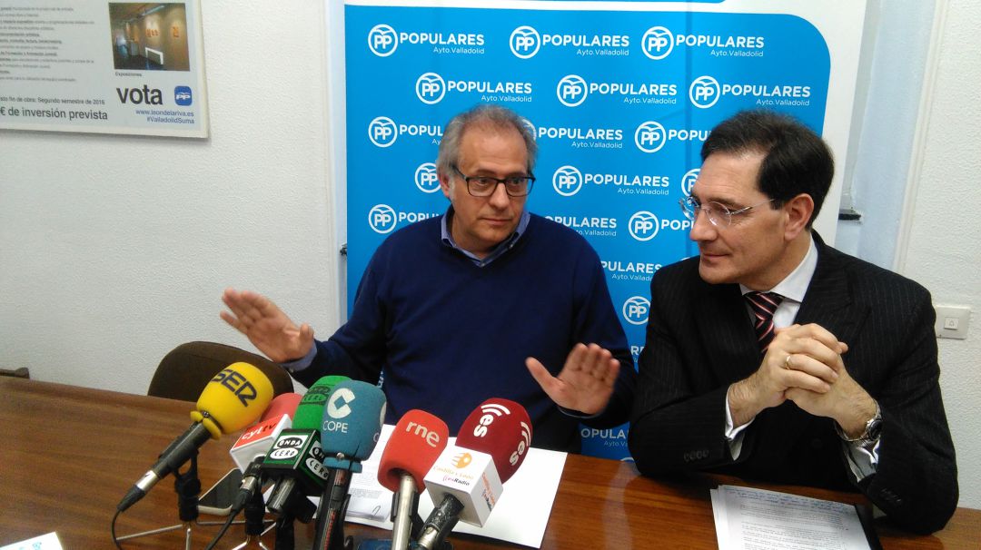 José Antonio Martínez Bermejo y Jesús Enríquez durante una rueda de prensa José Antonio Martínez Bermejo y Jesús Enríquez durante una rueda de prensa
