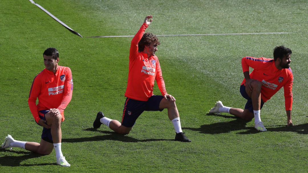 El Atlético, a retrasar el alirón