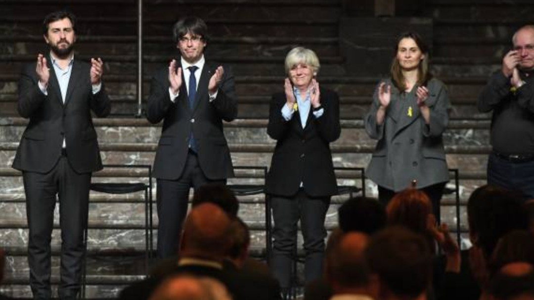 Ciudadanos y PP piden que Puigdemont sea excluído de las listas electorales