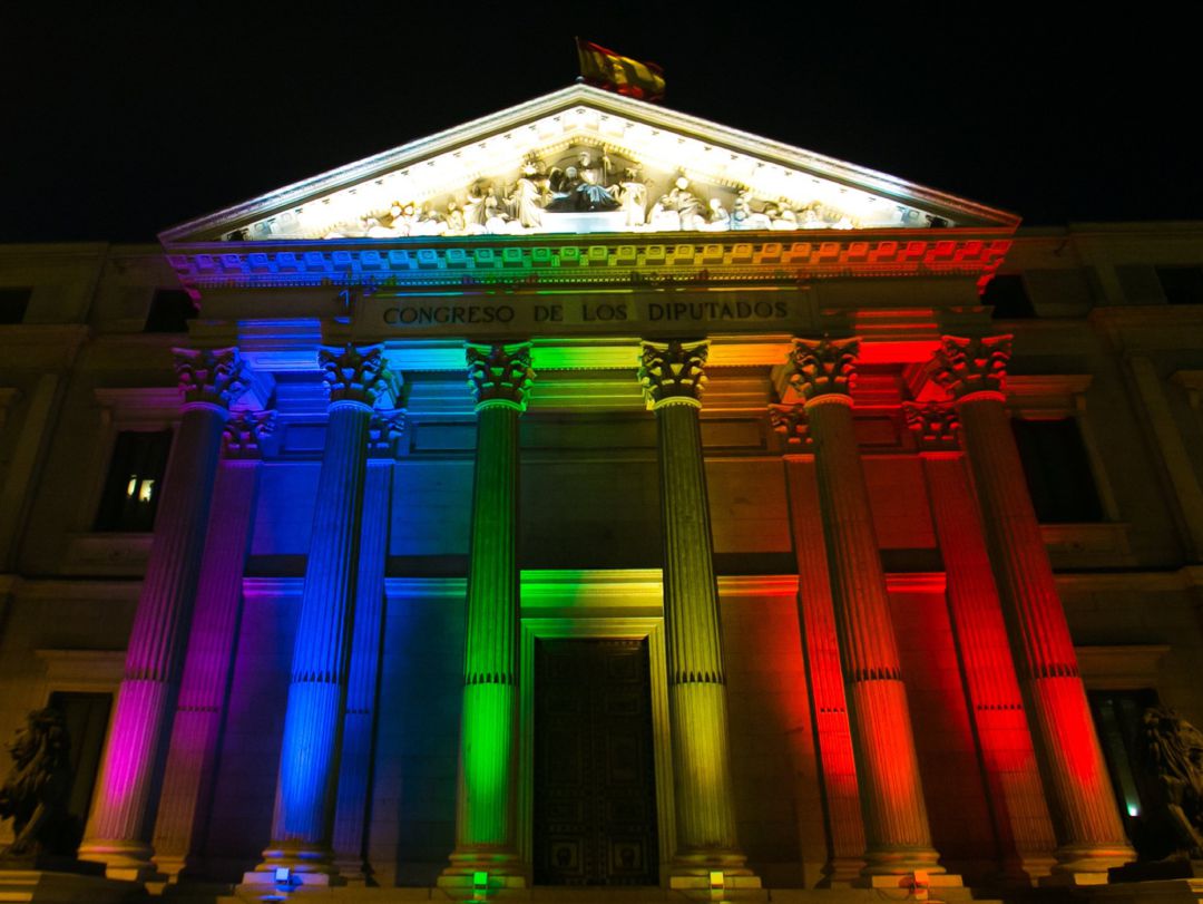 Foto de archivo del Congreso de los Diputados con la bandera arco iris (arcoíris) LGTB
Foto de archivo del Congreso de los Diputados con la bandera arco iris (arcoíris) LGTB