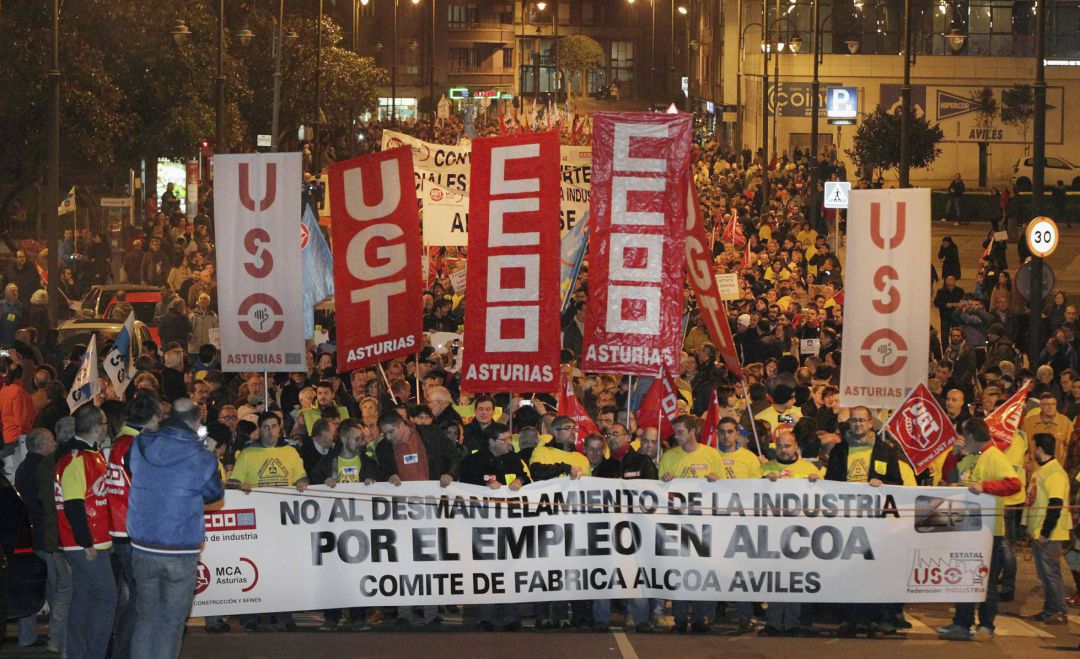 Una de las grandes manifestaciones vividas en Avilés Una de las grandes manifestaciones vividas en Avilés