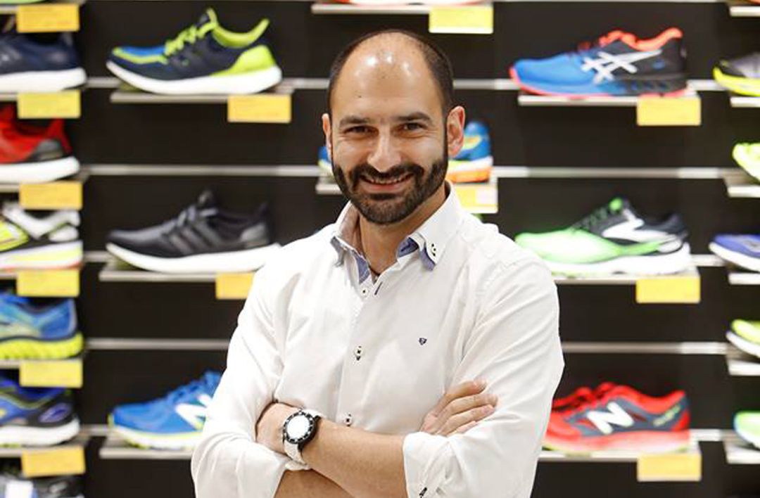 Currante de fábrica, finisher de más de cien medias... y candidato a alcalde de Barbastro por el Partido Popular Currante de fábrica, finisher de más de cien medias... y candidato a alcalde de Barbastro por el Partido Popular