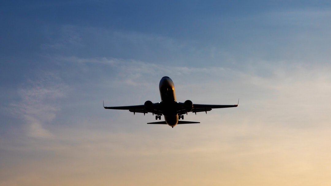 La razón por la que los aviones no deben atravesar las nubes de tormenta