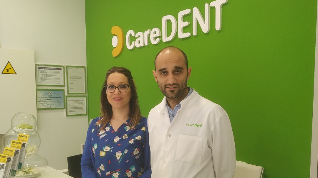 A. Martínez: "Con revisiones periódicas, el dentista no es caro ni duele"