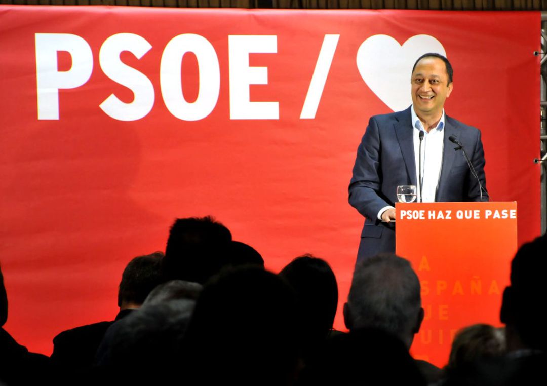 Gómez de Celis anuncia una comisaría conjunta en el Polígono Sur Gómez de Celis anuncia una comisaría conjunta en el Polígono Sur