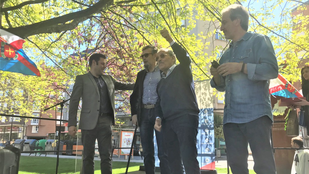 Prada recoge el Botillo de Oro de CB como "leyenda" de la lucha por el Bierzo