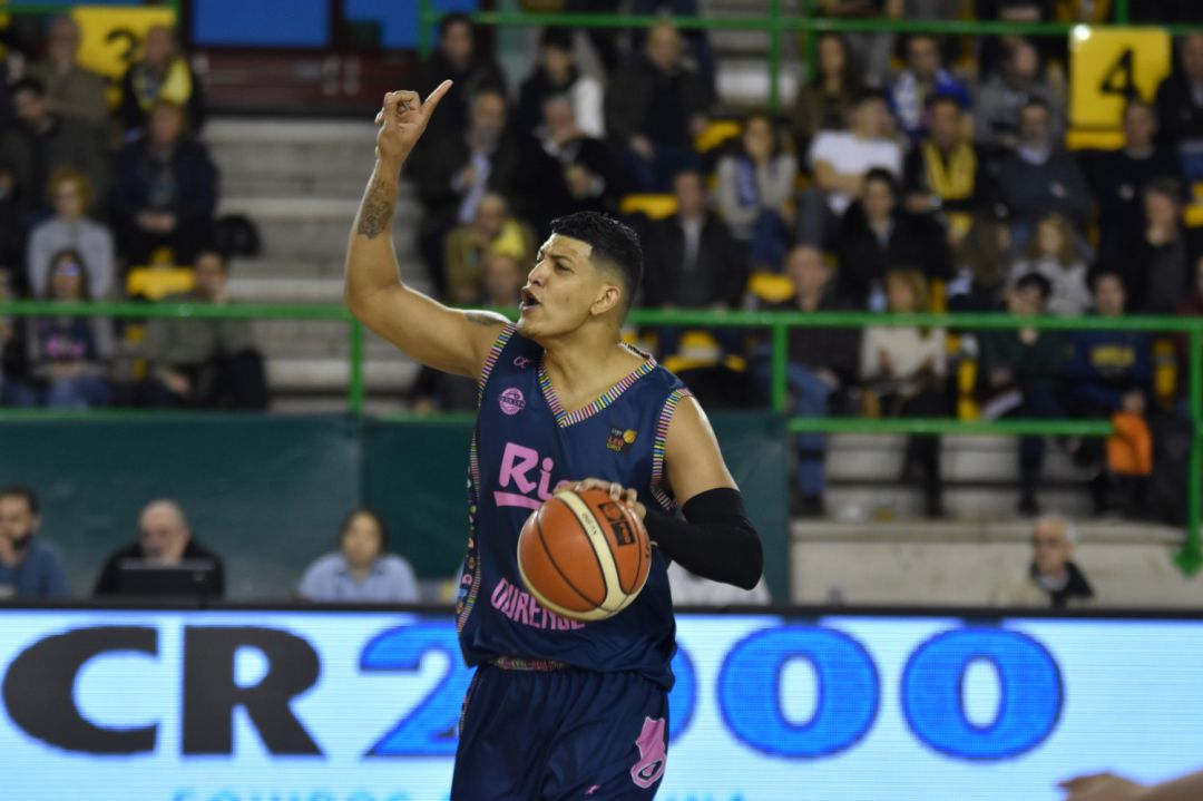 Gran temporada del Club Ourense Baloncesto. Una vez más el equipo de Gonzalo Garcia, jugará el playoff de ascenso a la liga ACB. Gran temporada del Club Ourense Baloncesto. Una vez más el equipo de Gonzalo Garcia, jugará el playoff de ascenso a la liga ACB.