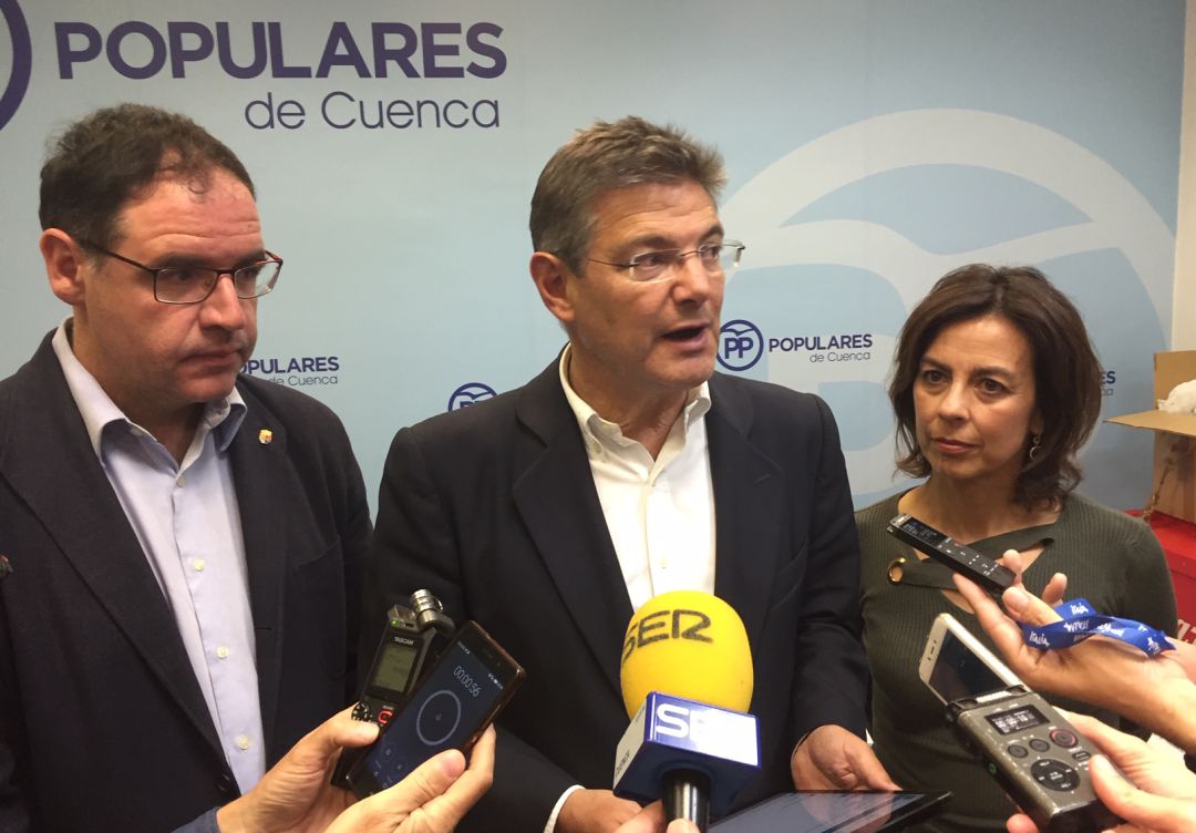 Rafael Catalá, entre Benjamín Prieto y Luz Moya Rafael Catalá, entre Benjamín Prieto y Luz Moya