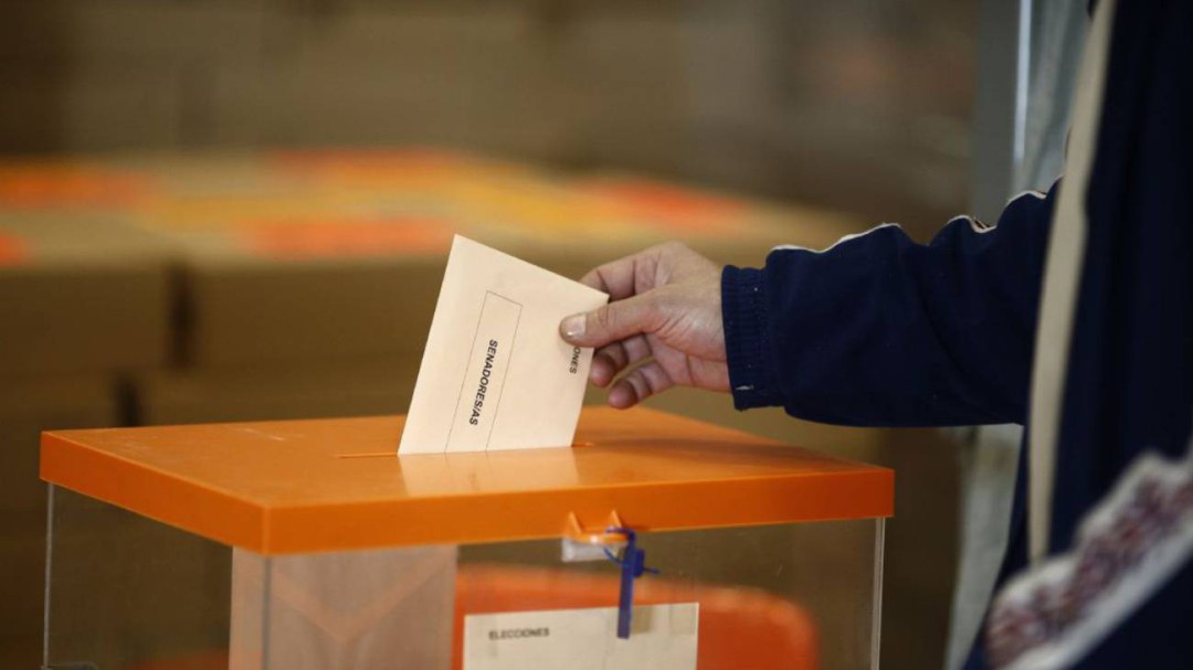 VOX se convierte en la fuerza más votada en Serranillos del Valle y Navas del Rey