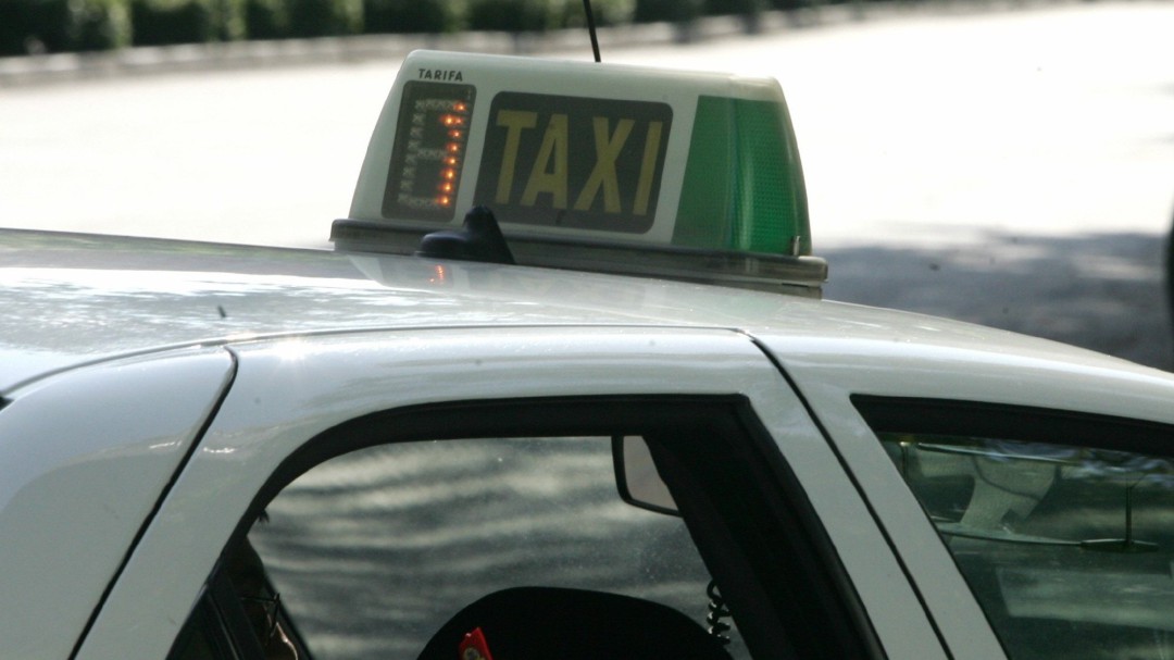 Inspectores de movilidad se desplegarán el 60% del verano en el aeropuerto