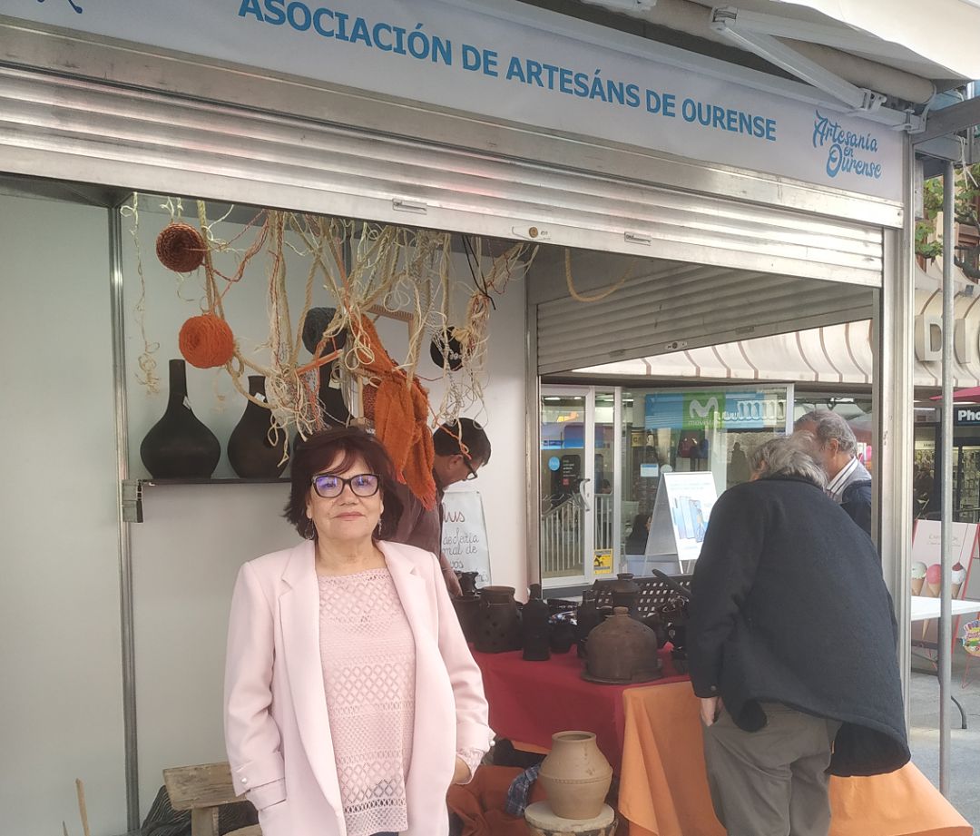 Olga Santos, presidenta de la Asociación de Artesanos de Ourense. Olga Santos, presidenta de la Asociación de Artesanos de Ourense.