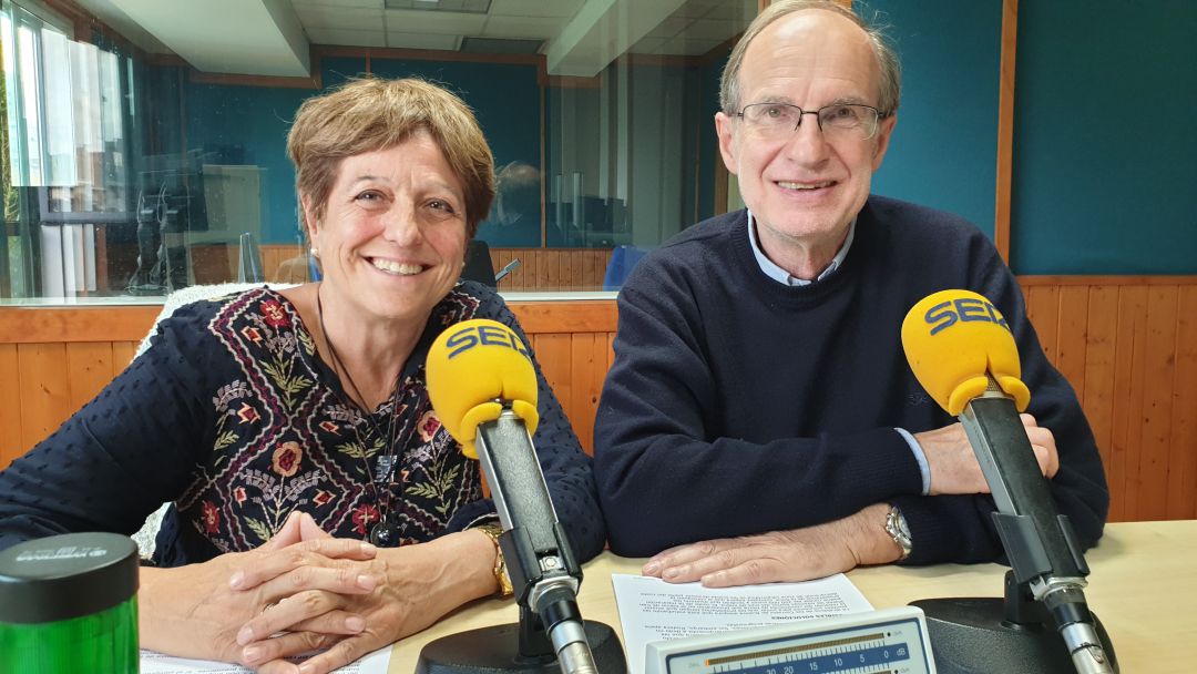 María Jesús Cedrún y José Antonio Cagigas en el estudio de La Ventana María Jesús Cedrún y José Antonio Cagigas en el estudio de La Ventana