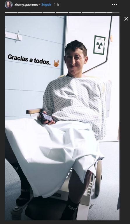 Egan Bernal momentos después de ser operado de su fractura de clavícula Egan Bernal momentos después de ser operado de su fractura de clavícula