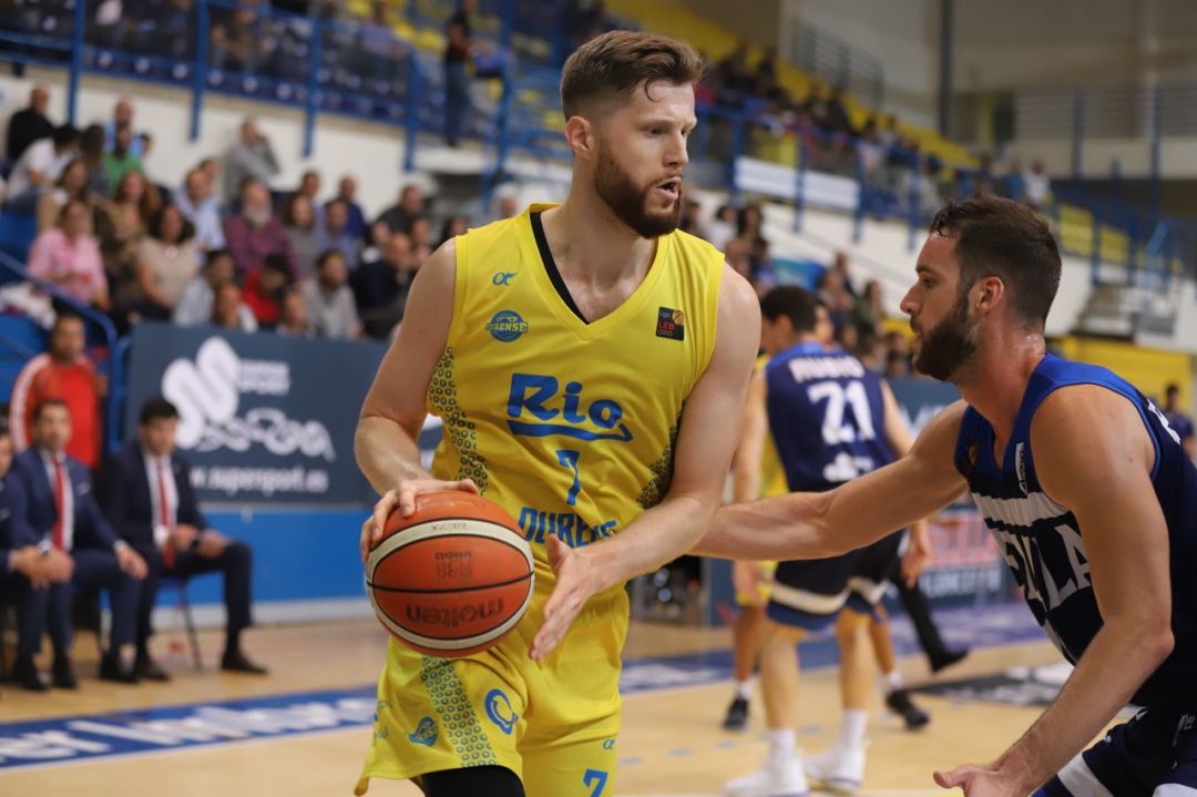 El Club Ourense Baloncesto, jugará el playoff de ascenso a la liga ACB frente a Oviedo. El conjunto Asturiano, tiene el factor cancha a su favor. El Club Ourense Baloncesto, jugará el playoff de ascenso a la liga ACB frente a Oviedo. El conjunto Asturiano, tiene el factor cancha a su favor.