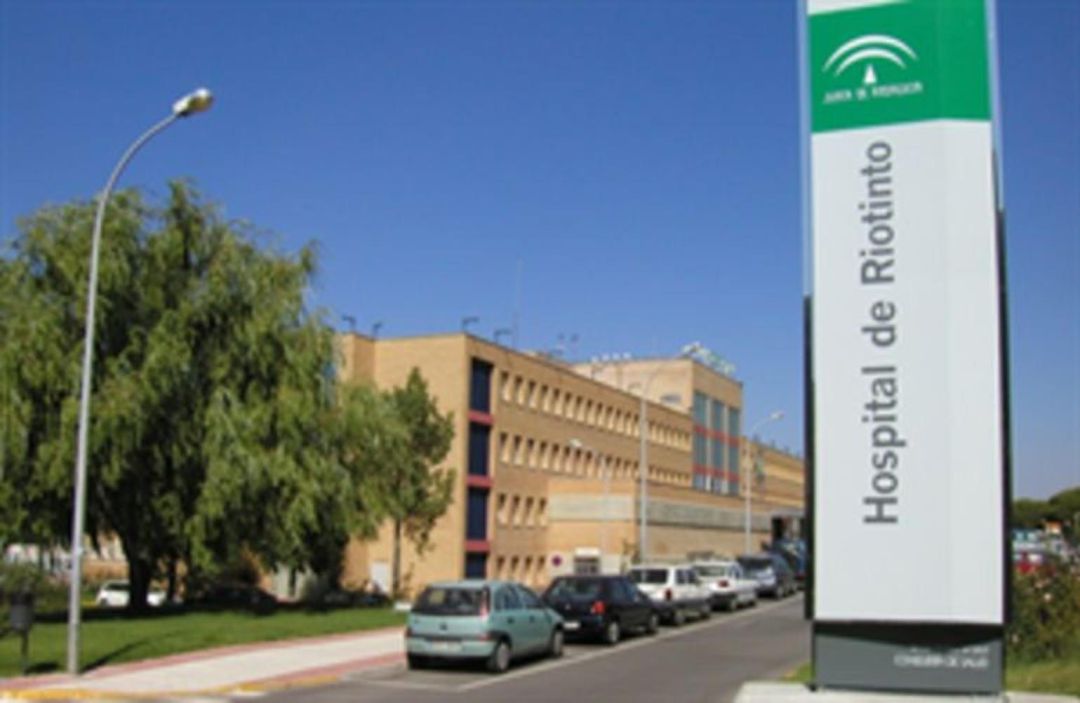 Reabiertos los cuatro quirófanos del hospital de Riotinto, cerrados por la presencia de un hongo Reabiertos los cuatro quirófanos del hospital de Riotinto, cerrados por la presencia de un hongo