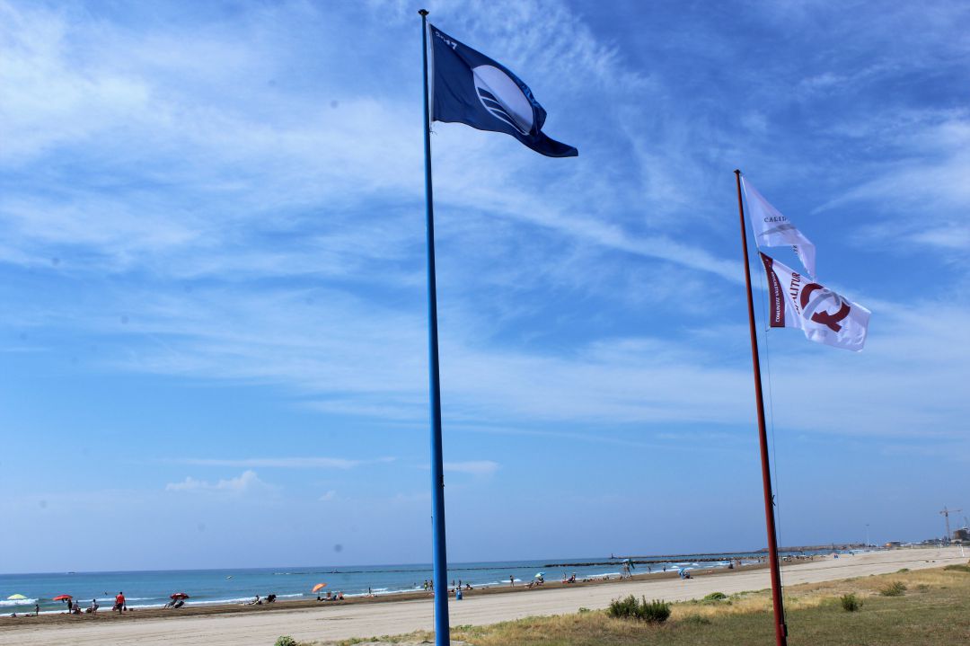 Baderas azules Burriana: Borriana vuelve a recibir las Banderas Azules para las playas Grau-Malvarrosa y Arenal Baderas azules Burriana: Borriana vuelve a recibir las Banderas Azules para las playas Grau-Malvarrosa y Arenal