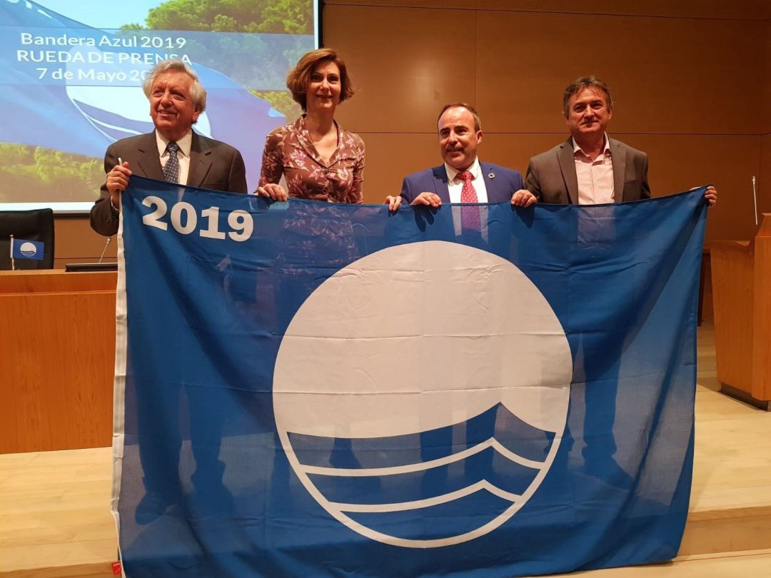 Foto de la entrega de las banderas azules 2019 Foto de la entrega de las banderas azules 2019