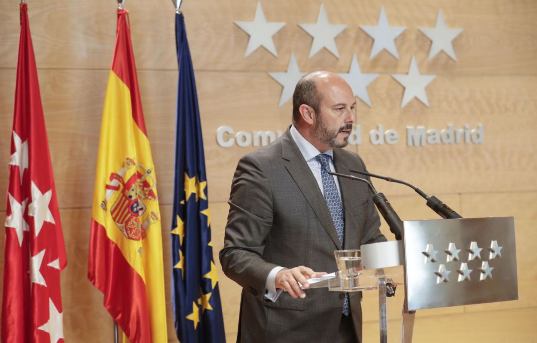 El presidente en funciones de la Comunidad de Madrid, Pedro Rollán, ha asegurado que en las próximas semanas se conocerán los miembros que conformarán el consejo asesor de la Comunidad de Madrid que propuso el expresidente regional Ángel Garrido. El presidente en funciones de la Comunidad de Madrid, Pedro Rollán, ha asegurado que en las próximas semanas se conocerán los miembros que conformarán el consejo asesor de la Comunidad de Madrid que propuso el expresidente regional Ángel Garrido.