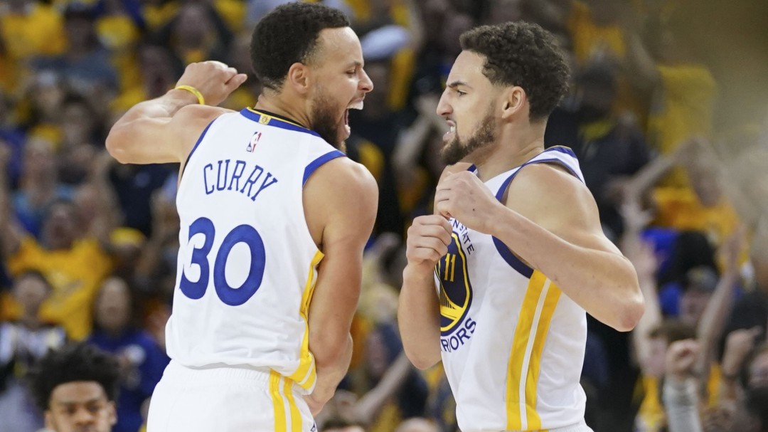 Klay Thompson guía a los Warriors hacia la victoria ante los Rockets