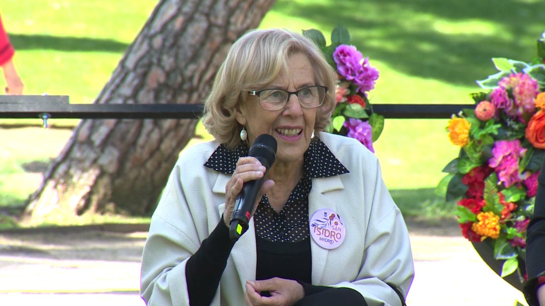 Carmena ganaría en Madrid y Colau empataría en Barcelona con Maragall