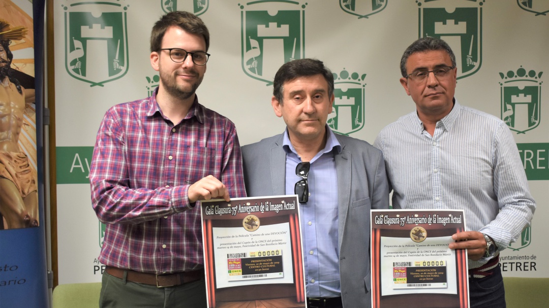 Petrer celebra una gala de clausura del 75 aniversario de la imagen del Santísimo Cristo del Monte Calvario