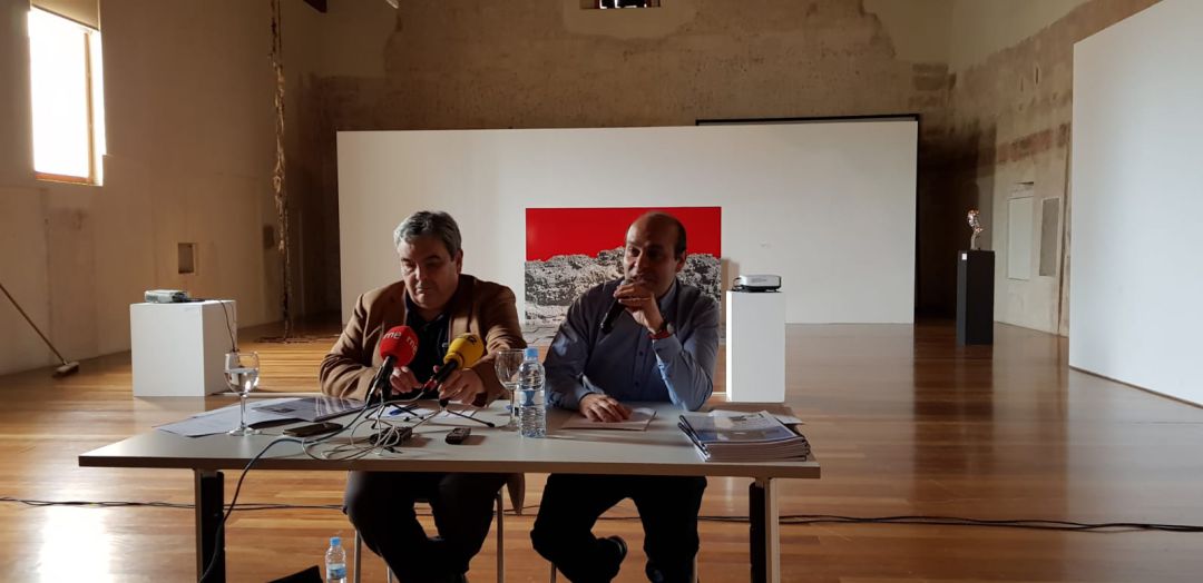 Esteban Ibarra a la izquierda en la presentación del informe especial Raxen de la Comunidad Valenciana 2018 Esteban Ibarra a la izquierda en la presentación del informe especial Raxen de la Comunidad Valenciana 2018