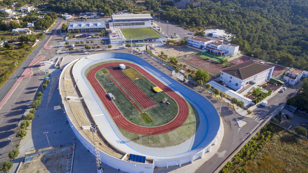 Sant Antoni saca a licitación una caldera de biomasa en el polideportivo de Can Coix