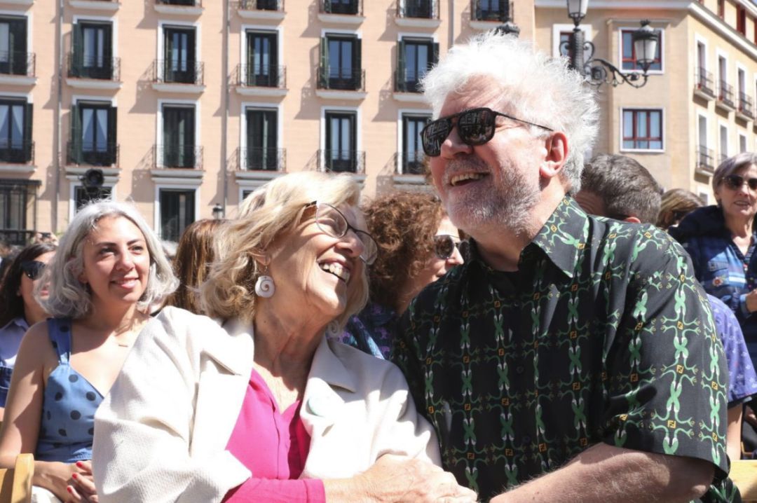 Pedro Almodóvar ha resaltado y agradecido la "trayectoria intachable" y "heroica" de Manuela Carmena Pedro Almodóvar ha resaltado y agradecido la "trayectoria intachable" y "heroica" de Manuela Carmena